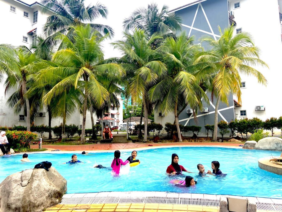 Smilez Homestay H102 & A306 At Pd Perdana Kondo Resort Port Dickson Zewnętrze zdjęcie